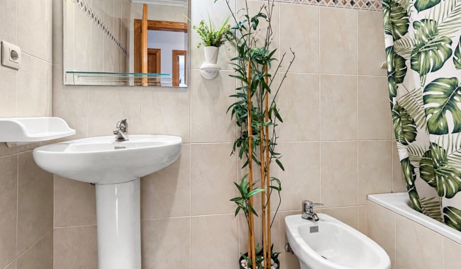 Sprzedaż - Apartament - Mil Palmeras