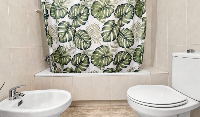 Sprzedaż - Apartament - Mil Palmeras