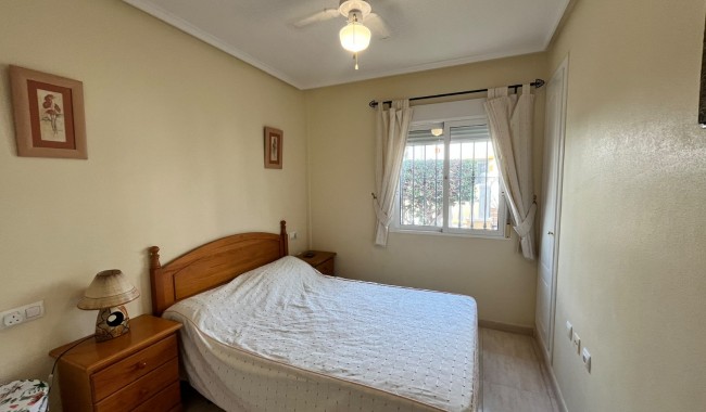 Begagnad - Quatro hus - Villamartín - PAU 8