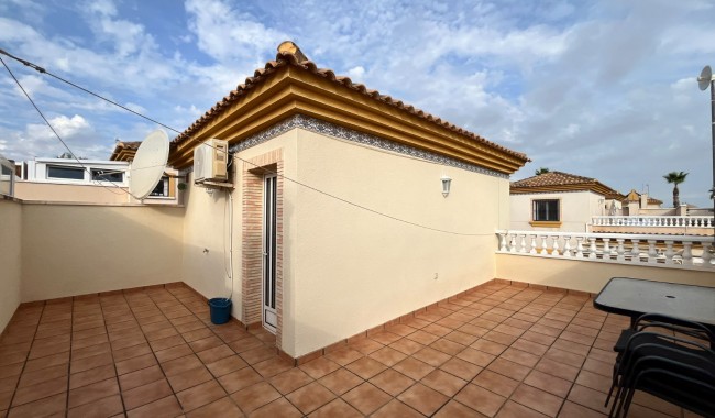 Begagnad - Quatro hus - Villamartín - PAU 8