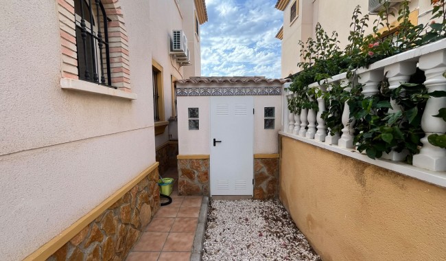 Begagnad - Quatro hus - Villamartín - PAU 8