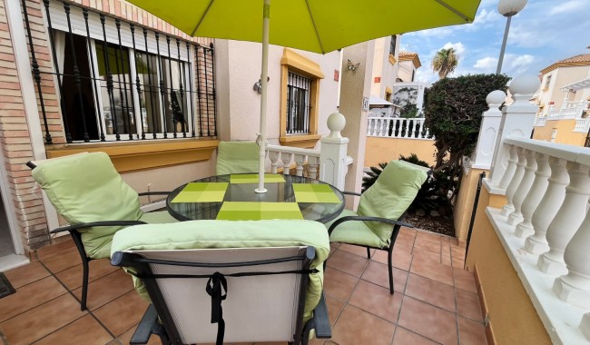 Begagnad - Quatro hus - Villamartín - PAU 8