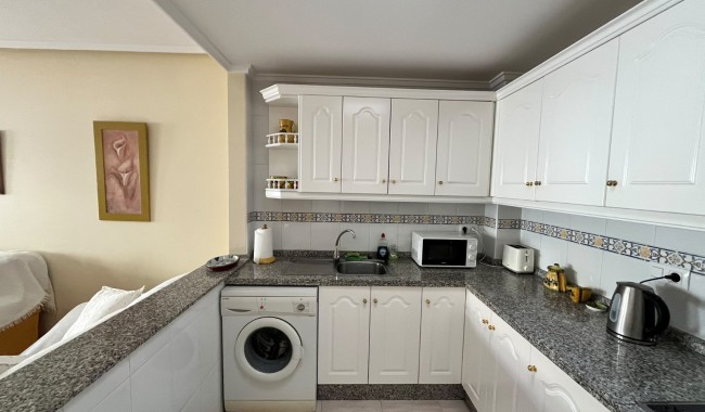 Begagnad - Quatro hus - Villamartín - PAU 8
