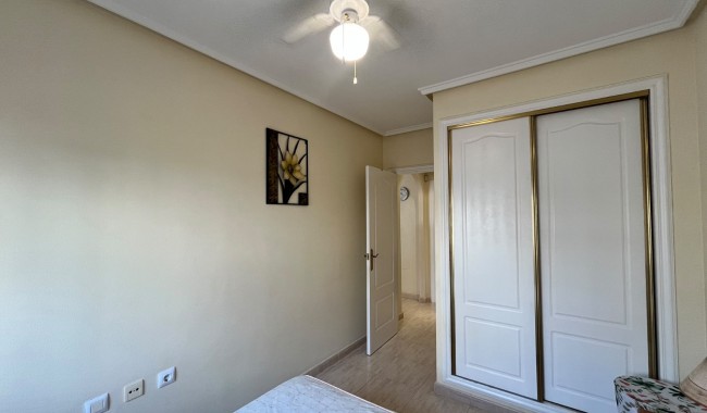 Begagnad - Quatro hus - Villamartín - PAU 8
