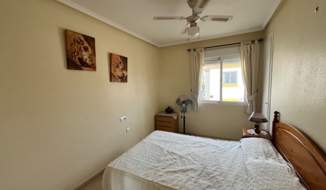 Begagnad - Quatro hus - Villamartín - PAU 8
