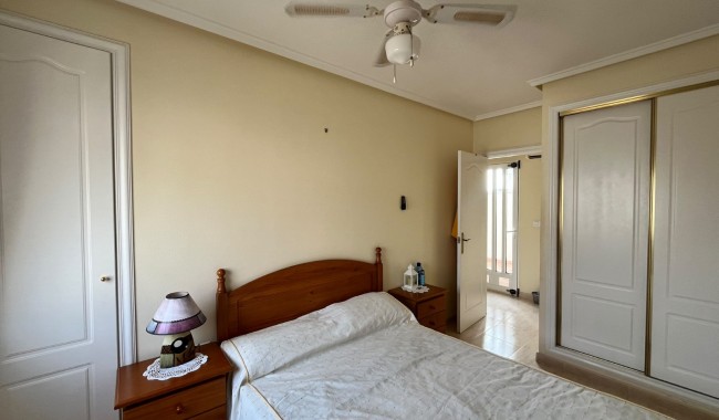Begagnad - Quatro hus - Villamartín - PAU 8