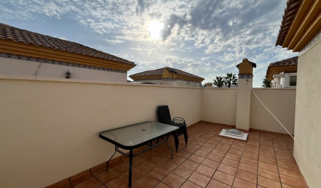 Begagnad - Quatro hus - Villamartín - PAU 8
