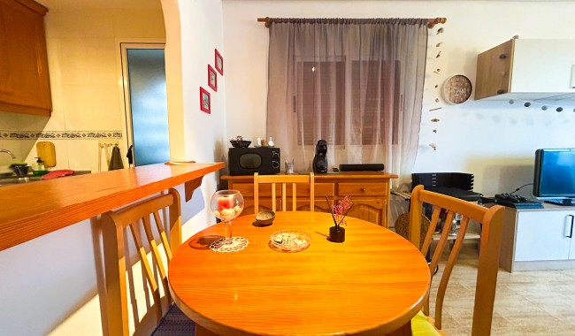 Sprzedaż - Apartament - Mil Palmeras