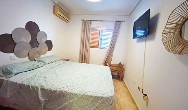 Sprzedaż - Apartament - Mil Palmeras