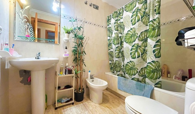 Sprzedaż - Apartament - Mil Palmeras