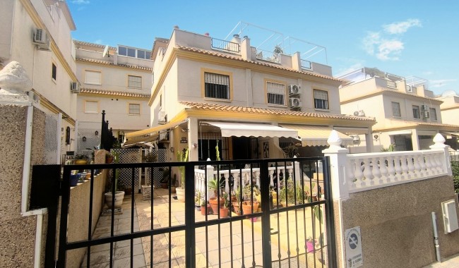 Resale - Townhouse - Algorfa