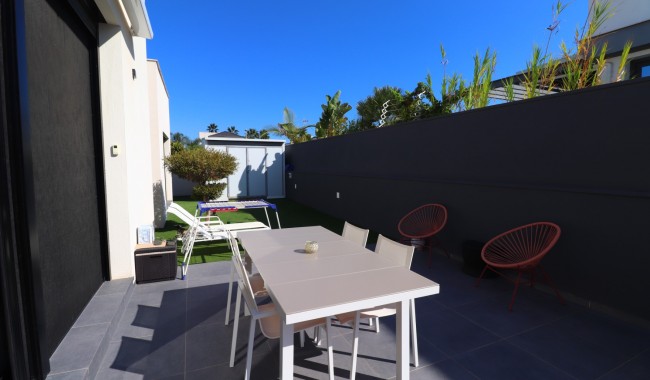 Resale - Villa - Formentera del Segura - Fincas de La Vega