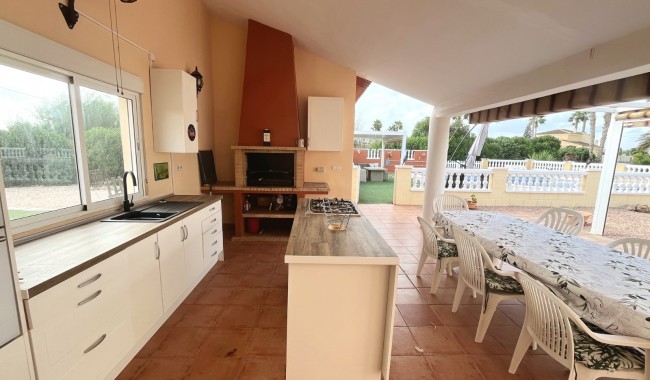 Resale - Villa - Daya Vieja