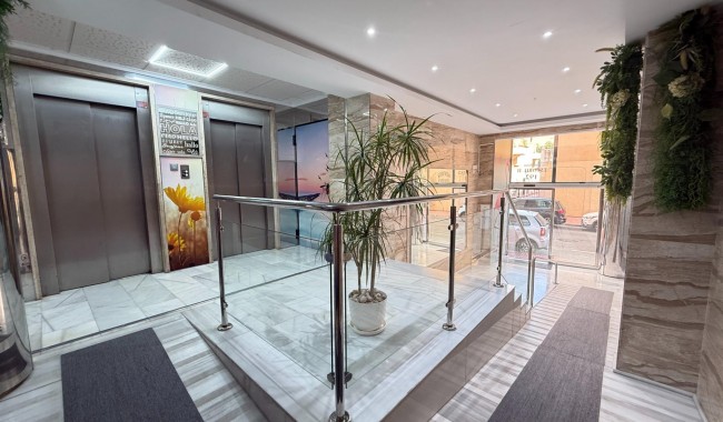 Begagnad - Lägenhet - Torrevieja - Estacion de autobuses