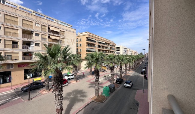 Resale - Apartment - Guardamar - CENTRO