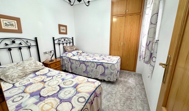 Resale - Apartment - Guardamar - CENTRO