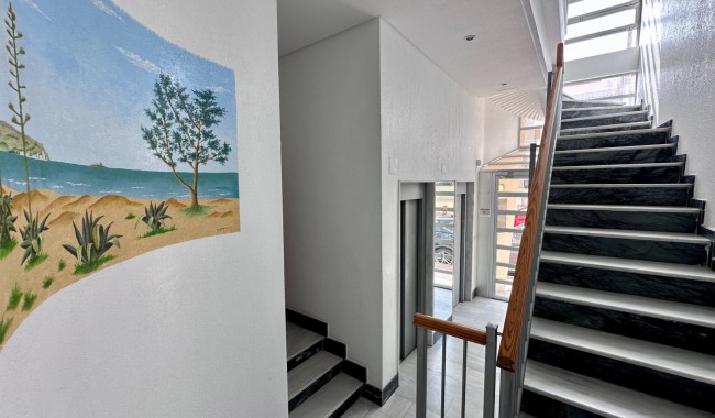 Resale - Apartment - Guardamar - CENTRO