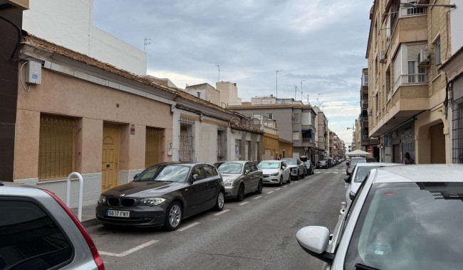 Brukt - Parkering - Torrevieja - Centro