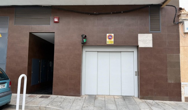 Parkering - Brukt - Torrevieja - Centro - Muelle Pesquero