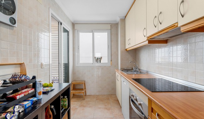 Sprzedaż - Apartament - Torrevieja