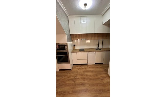Sprzedaż - Apartament - Orihuela costa