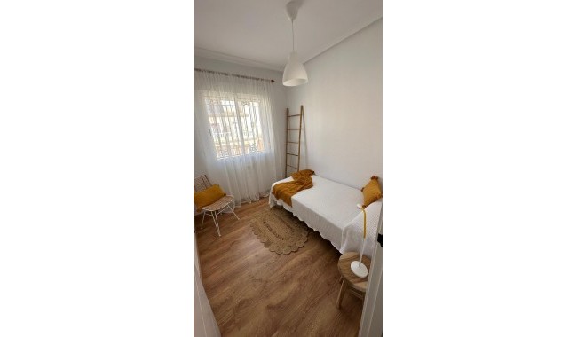 Sprzedaż - Apartament - Orihuela costa