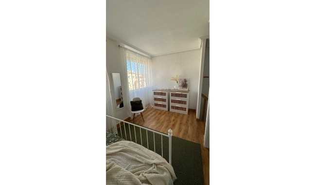 Sprzedaż - Apartament - Orihuela costa