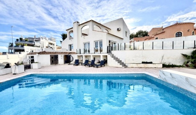 Villa - Brukt - Villamartín - Villamartín