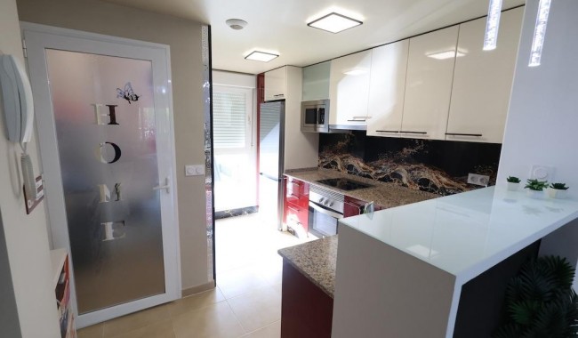 Sprzedaż - Apartament - Orihuela costa - Villamartín