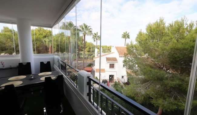Sprzedaż - Apartament - Orihuela costa - Villamartín