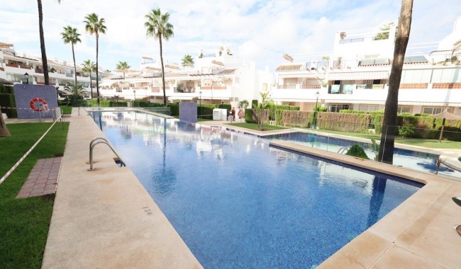 Sprzedaż - Apartament - Orihuela costa - Villamartín