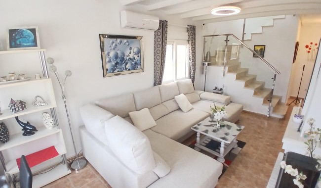 Brukt - Villa - Villamartín - Costa Blanca
