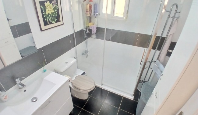 Brukt - Villa - Villamartín - Costa Blanca