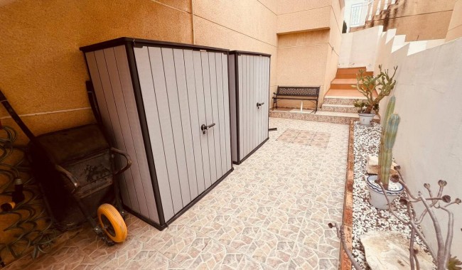 Brukt - Villa - Villamartín - Costa Blanca