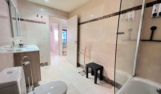 Sprzedaż - Apartament - LOS ALCÁZARES