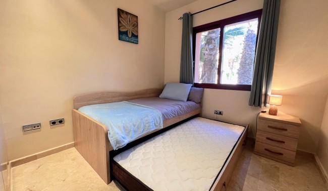 Sprzedaż - Apartament - LOS ALCÁZARES