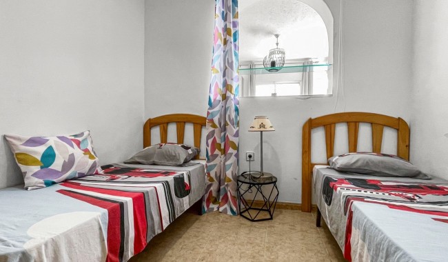 Resale - Apartment - Torrevieja - Torreta florida