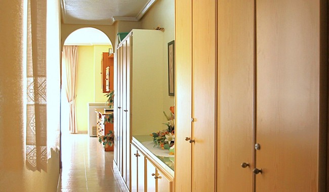 Sprzedaż - Apartament - Torrevieja - Las Piscinas Naturales
