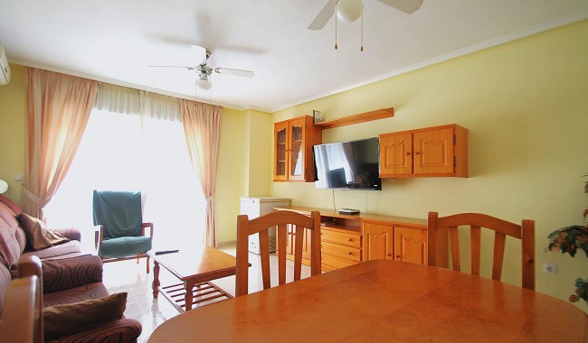 Sprzedaż - Apartament - Torrevieja - Las Piscinas Naturales