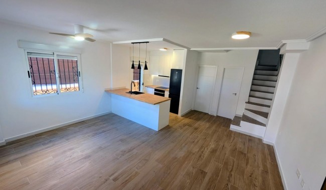 Resale - Villa - Orihuela Costa - Dream Hills