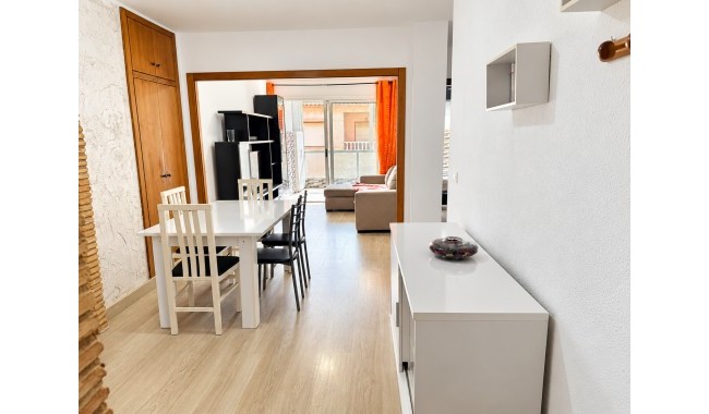 Sprzedaż - Apartament - Torrevieja - Playa de los Naufragos