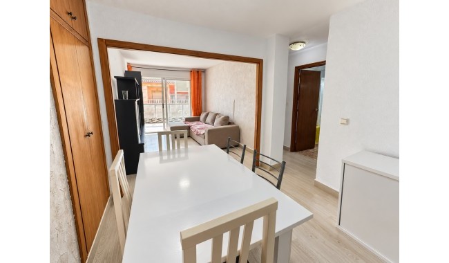 Sprzedaż - Apartament - Torrevieja - Playa de los Naufragos