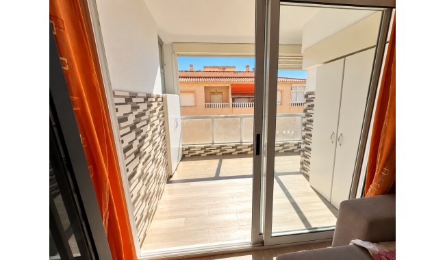 Sprzedaż - Apartament - Torrevieja - Playa de los Naufragos