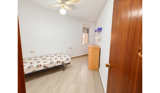 Sprzedaż - Apartament - Torrevieja - Playa de los Naufragos