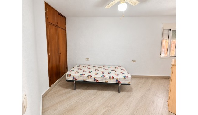 Sprzedaż - Apartament - Torrevieja - Playa de los Naufragos