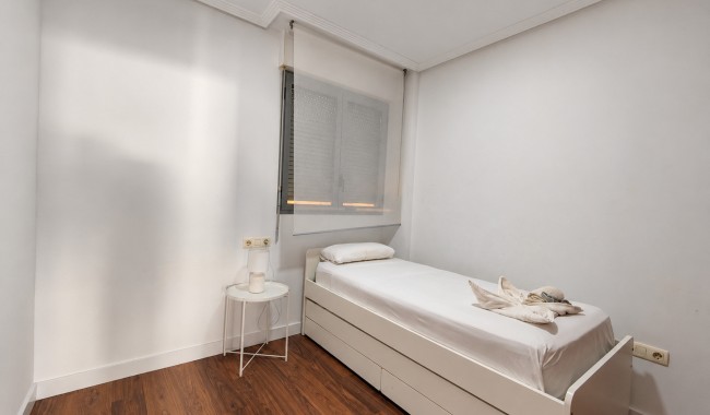 Sprzedaż - Apartament - Torrevieja - Playa del cura