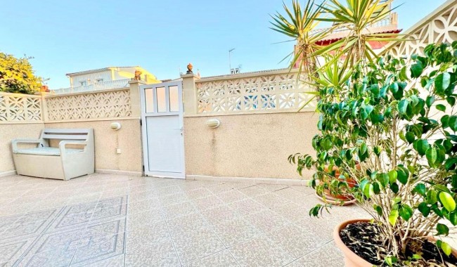 Sprzedaż - Kamienica - Torrevieja