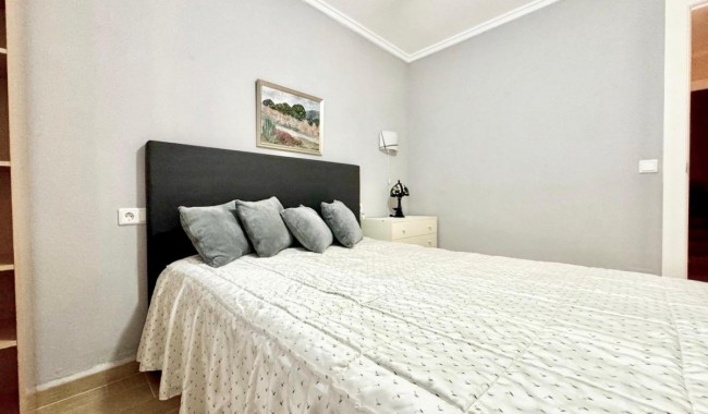 Sprzedaż - Kamienica - Torrevieja