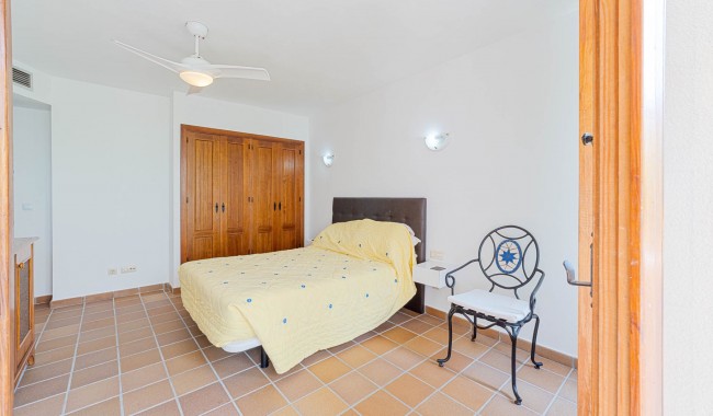 Resale - Apartment - Punta Prima