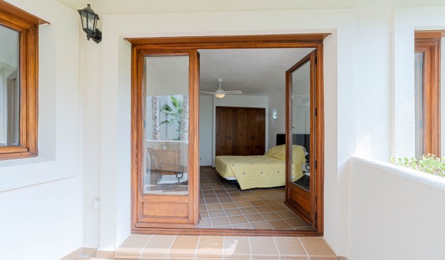 Resale - Apartment - Punta Prima
